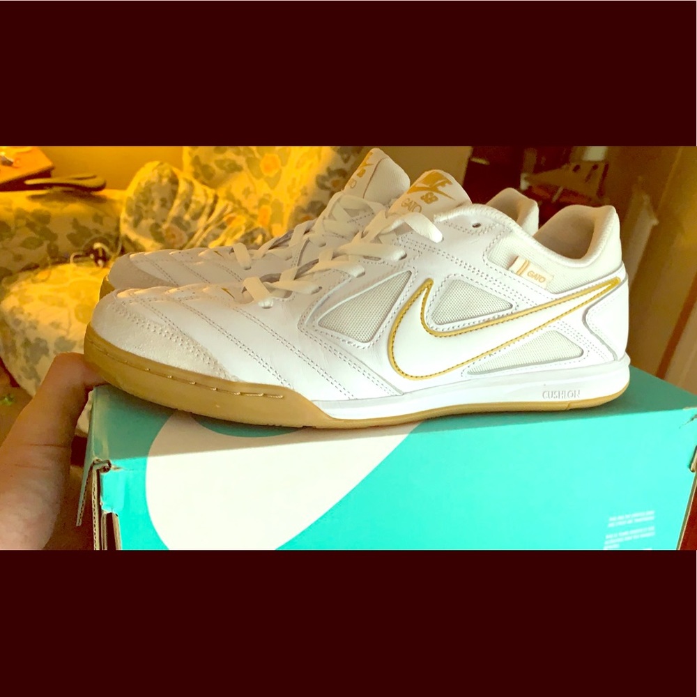 Nike skateboarding shoes